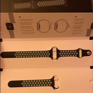 Apple Watch band Nike Limeblast/black 44mm